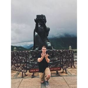 Meet your Posher, Jonathan